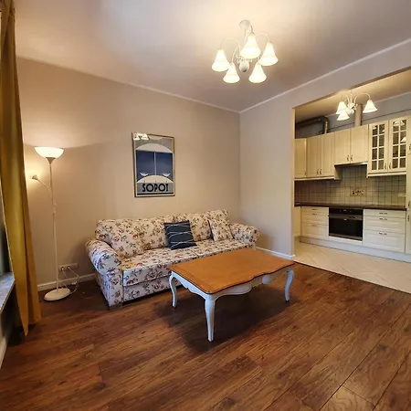 Apartament Na Monte Cassino 42 *